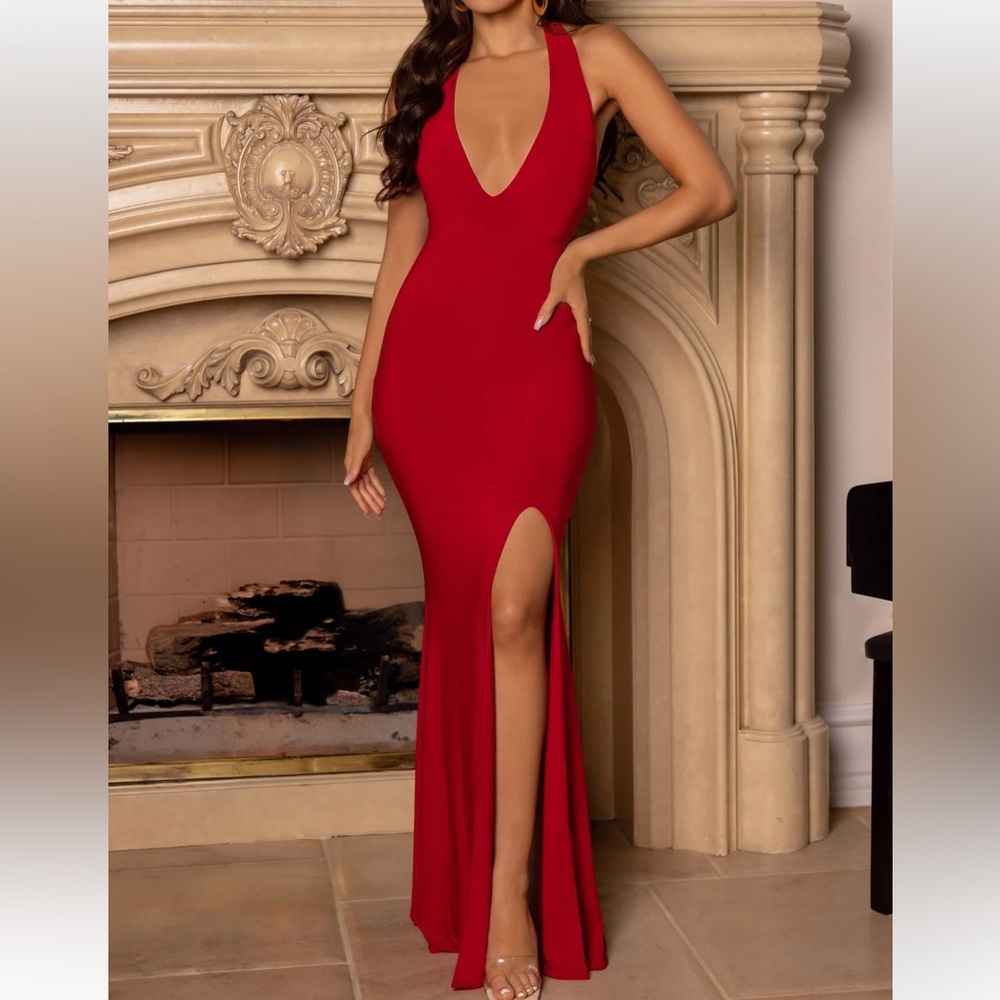 RED BACKLESS V PLUNGE HALTER NECK MAXI DRESS WITH SIDE SPLIT